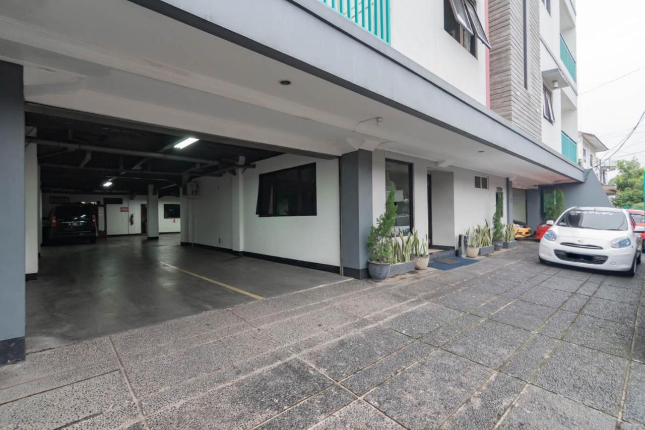 Reddoorz Plus At Buah Batu Bandung Extérieur photo