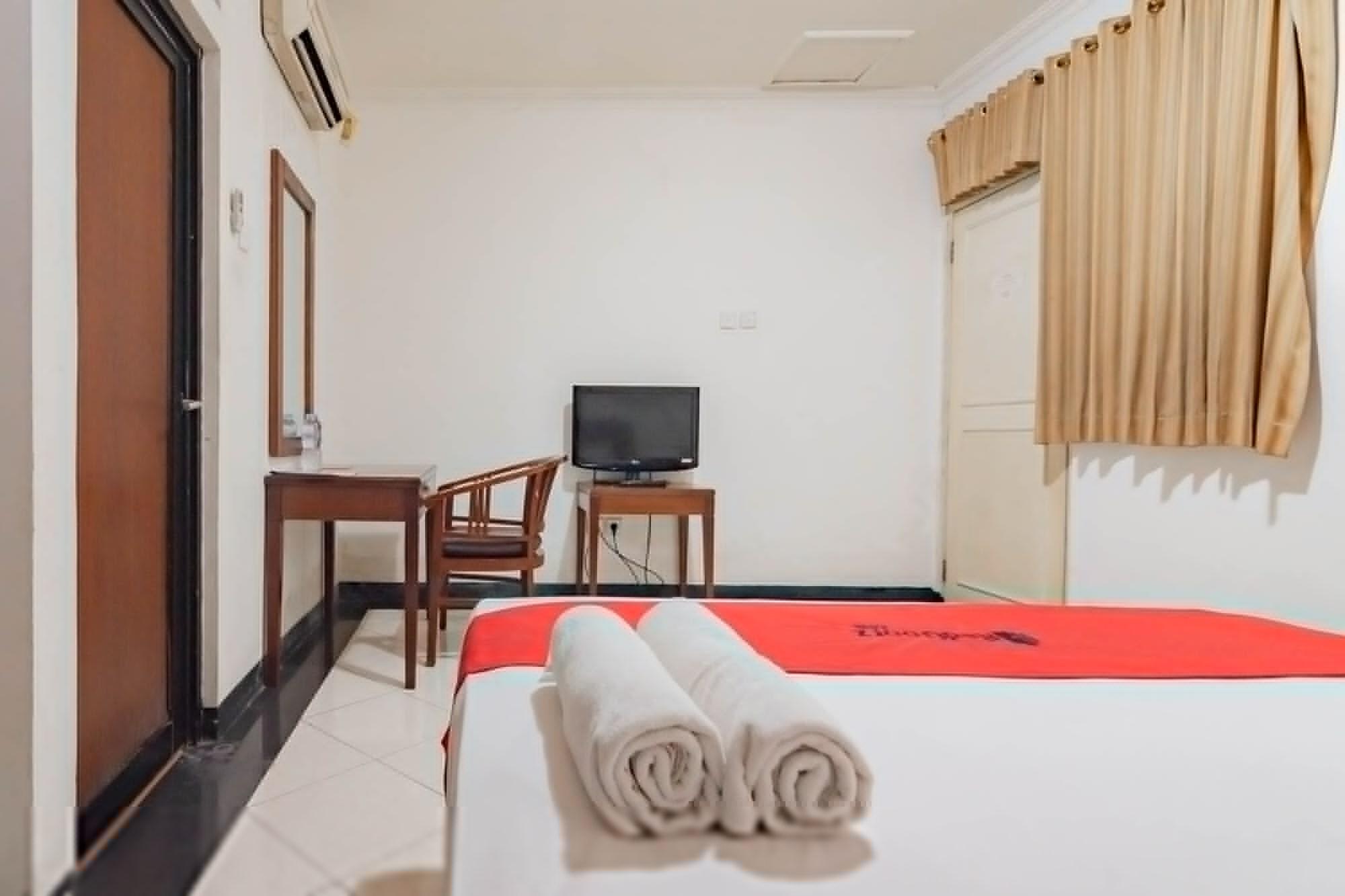 Reddoorz Plus At Buah Batu Bandung Extérieur photo