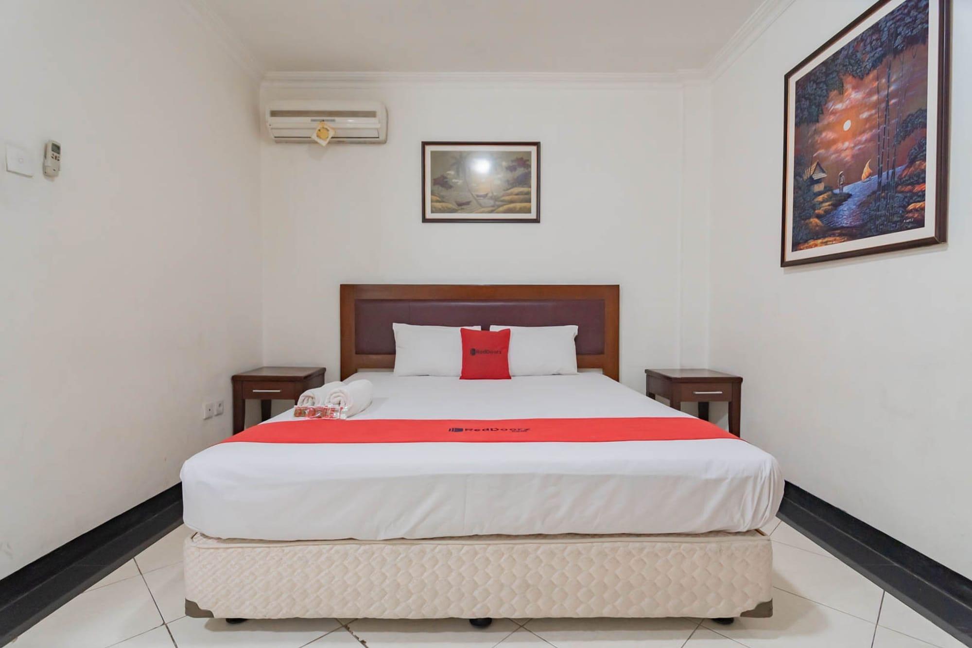 Reddoorz Plus At Buah Batu Bandung Extérieur photo