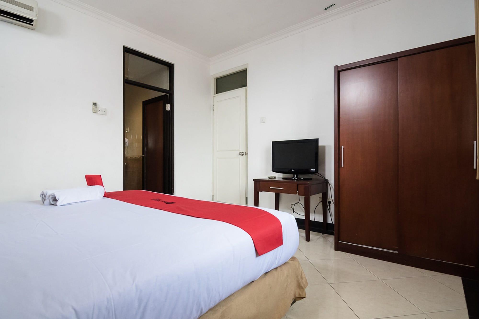 Reddoorz Plus At Buah Batu Bandung Extérieur photo