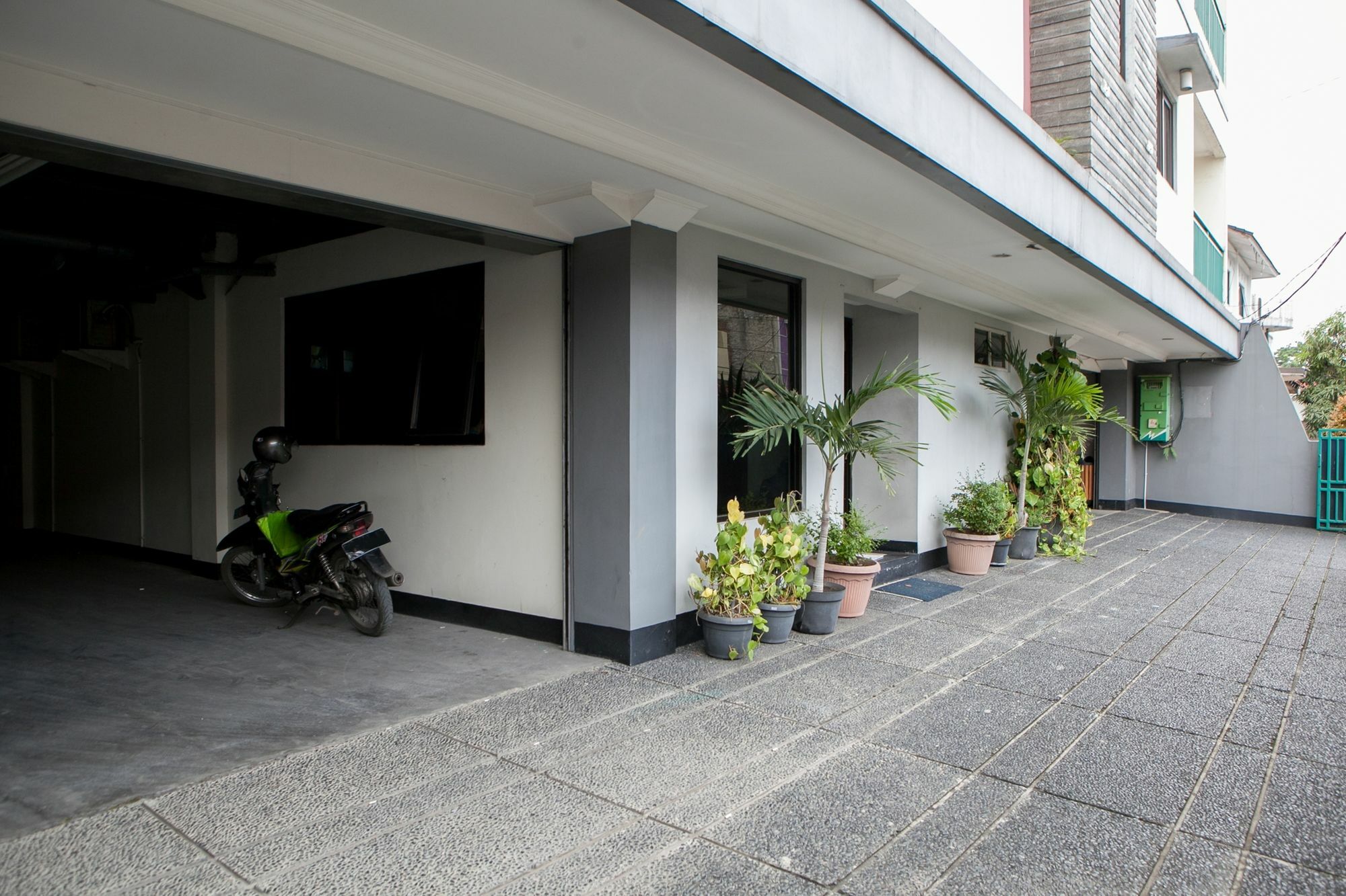 Reddoorz Plus At Buah Batu Bandung Extérieur photo
